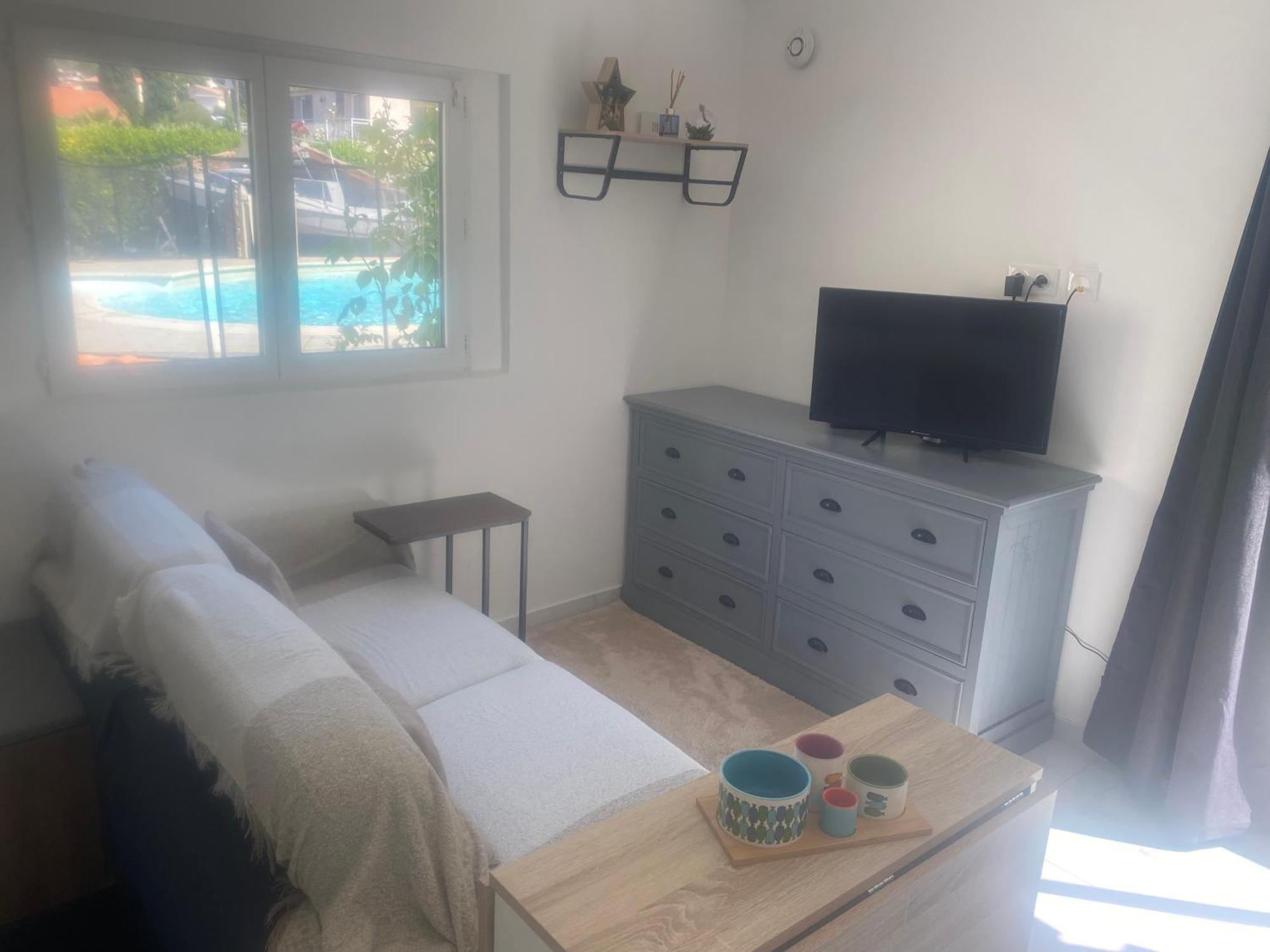 Studio Climatise Avec Piscine Et Jardin 卢贝新城 外观 照片